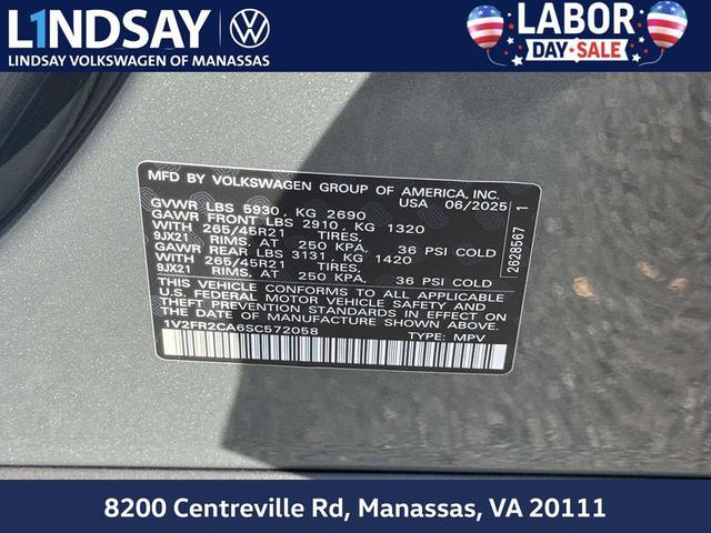 Photo of 2025 Avocado Green Pearl Volkswagen Atlas