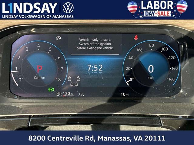 Photo of 2025 Avocado Green Pearl Volkswagen Atlas