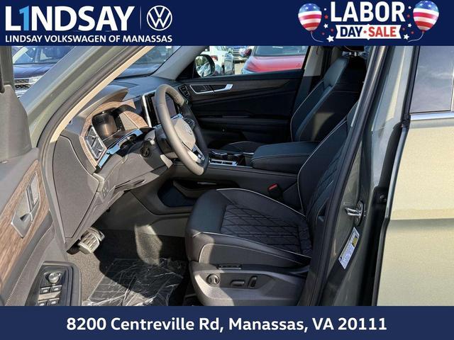 Photo of 2025 Avocado Green Pearl Volkswagen Atlas