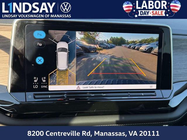 Photo of 2025 Avocado Green Pearl Volkswagen Atlas