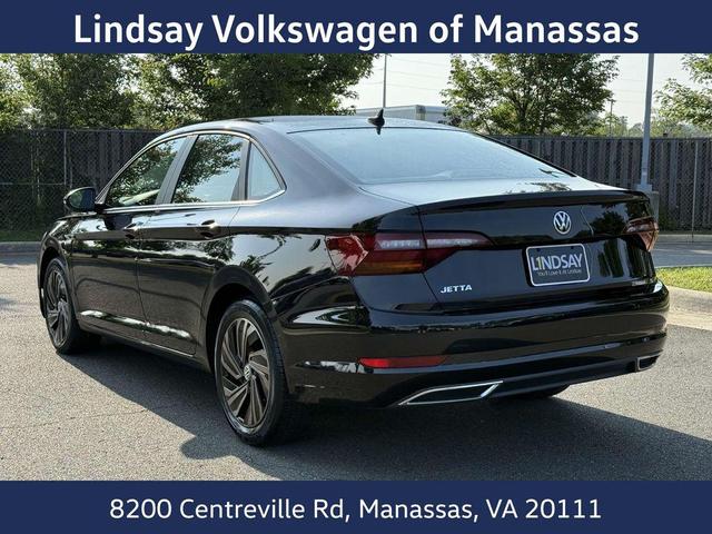 Photo of 2019 Deep Black Volkswagen Jetta