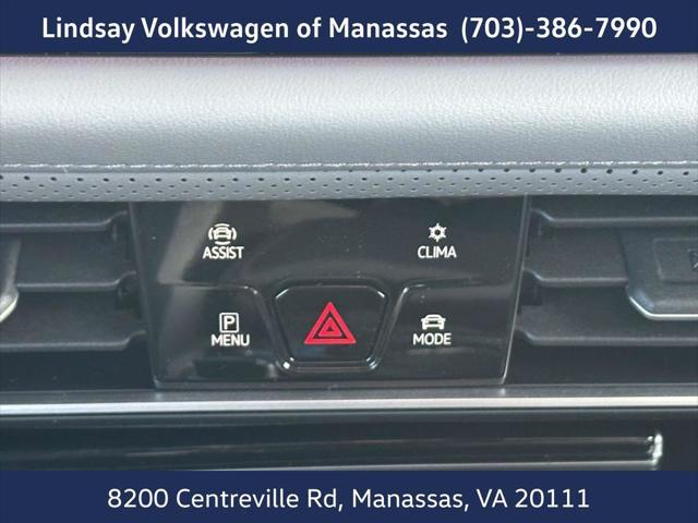 Photo of 2025 Pure Gray Volkswagen Atlas