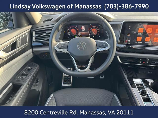Photo of 2025 Pure Gray Volkswagen Atlas