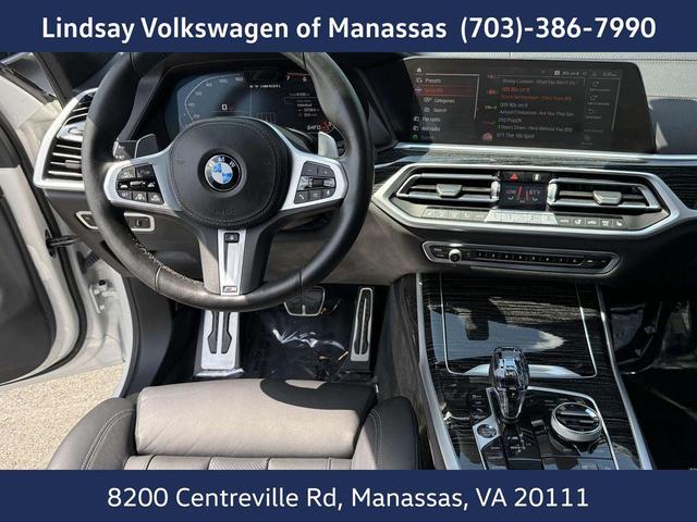 Photo of 2021 Mineral White Metallic BMW X7