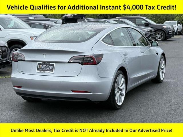 Photo of 2018 Silver Metallic Tesla Model 3