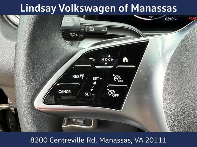 Photo of 2024 Black Mercedes-Benz GLB 250