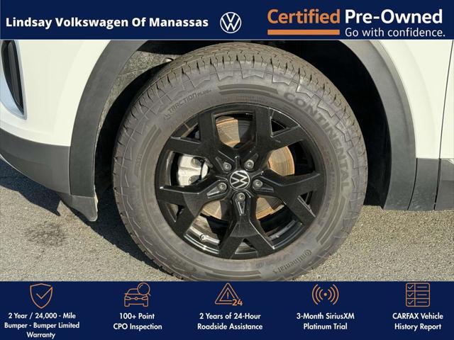 Photo of 2024 Pure White Volkswagen Atlas