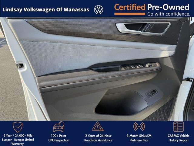 Photo of 2024 Pure White Volkswagen Atlas