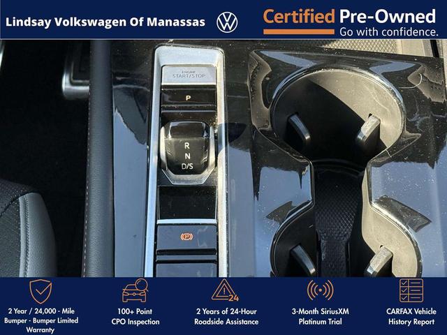 Photo of 2024 Pure White Volkswagen Atlas