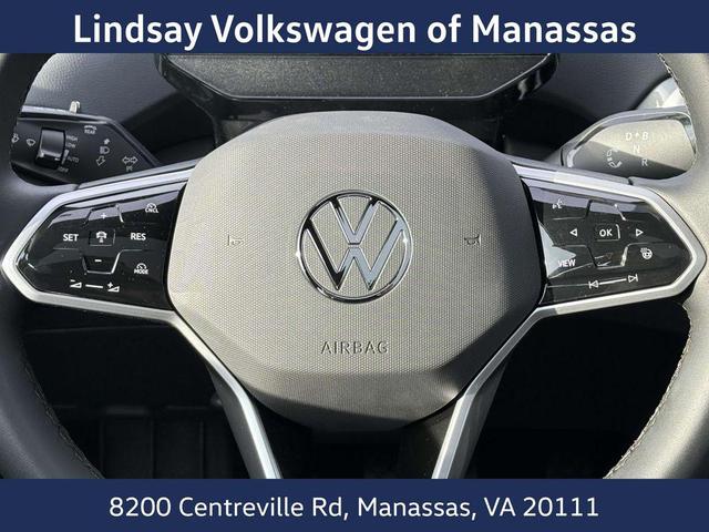 Photo of 2025 pure gray Volkswagen ID.4