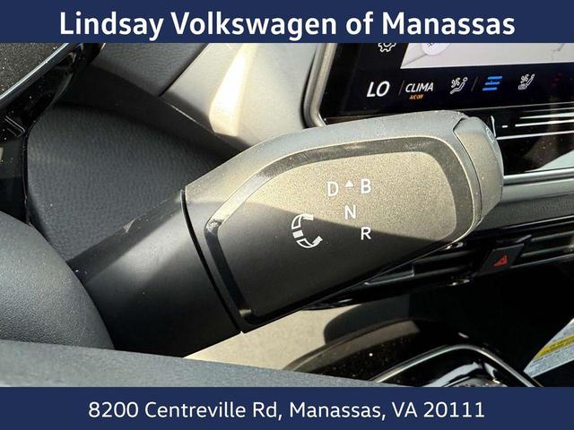 Photo of 2025 pure gray Volkswagen ID.4