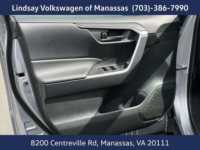 Photo of 2021 Silver Sky Metallic Toyota RAV4