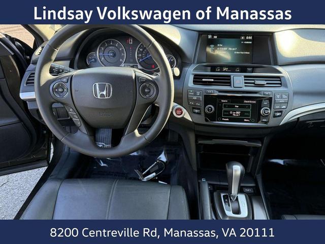 Photo of 2014 Crystal Black Pearl Honda Crosstour