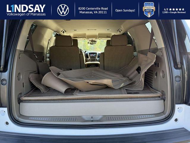 Photo of 2019 Summit White GMC Yukon