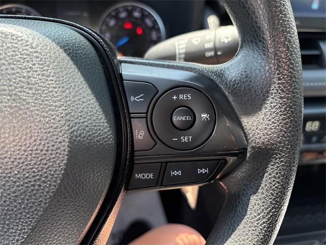 Photo of 2021 Silver Sky Metallic Toyota RAV4 Hybrid