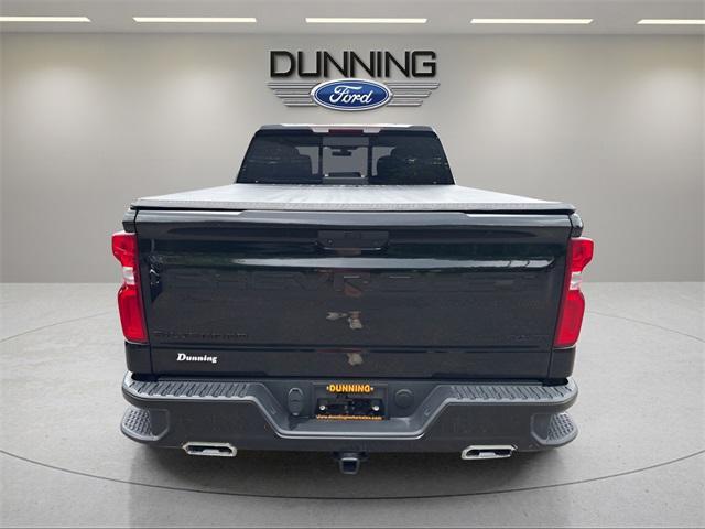 Photo of 2021 Black Chevrolet Silverado 1500