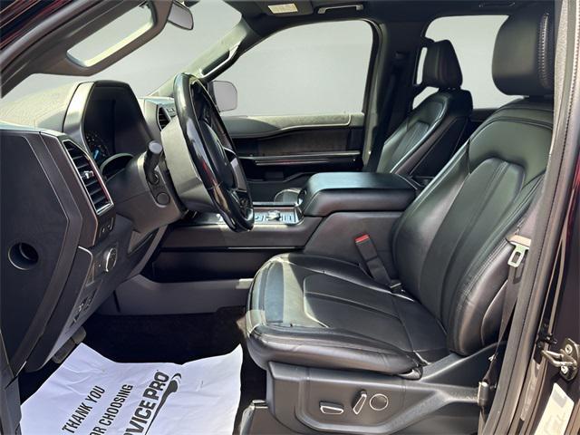 Photo of 2021 Agate Black Metallic Ford Expedition