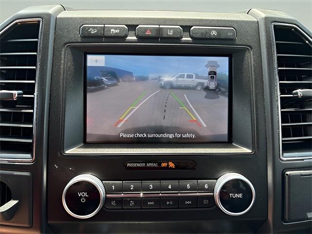 Photo of 2021 Agate Black Metallic Ford Expedition
