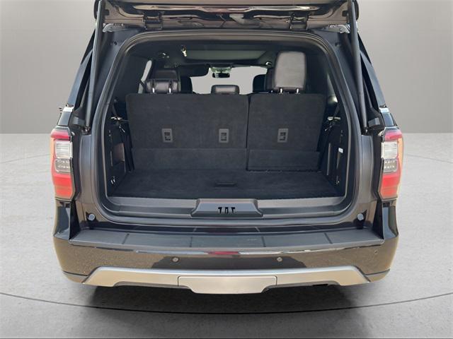 Photo of 2021 Agate Black Metallic Ford Expedition