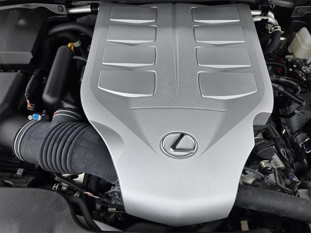Photo of 2023 Eminent White Pearl Lexus GX 460