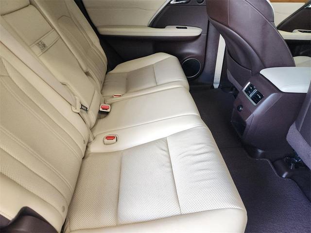 Photo of 2017 Eminent White Pearl Lexus RX 450h