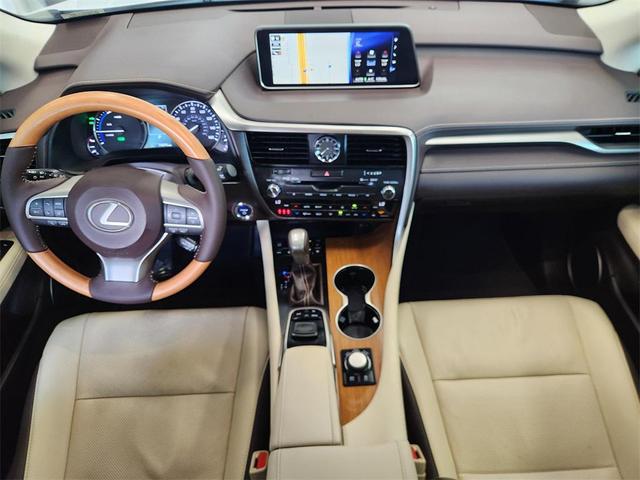 Photo of 2017 Eminent White Pearl Lexus RX 450h