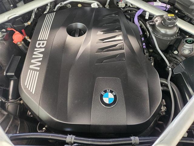 Photo of 2023 Skyscraper Grey Metallic BMW X7