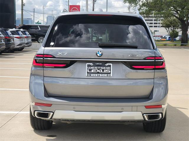 Photo of 2023 Skyscraper Grey Metallic BMW X7