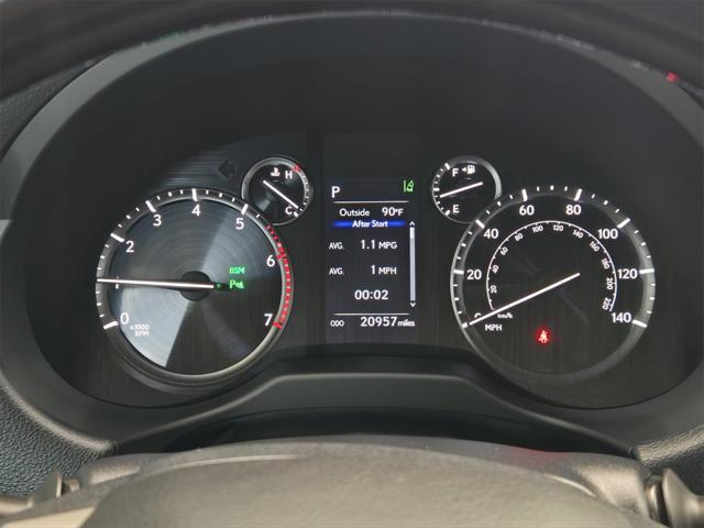 Photo of 2023 Atomic Silver Lexus GX 460