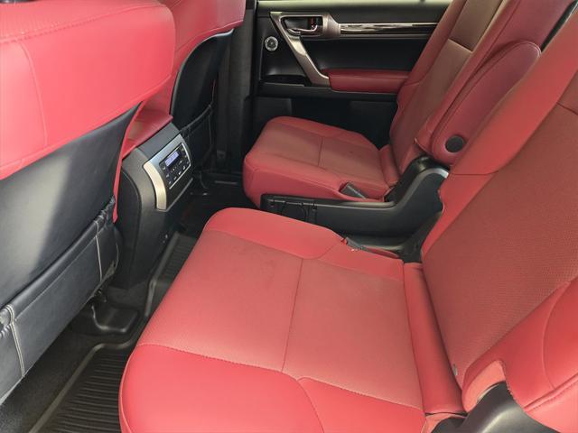 Photo of 2023 Atomic Silver Lexus GX 460