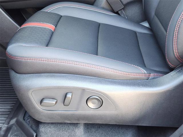Photo of 2025 Radiant Red Tintcoat Chevrolet Traverse