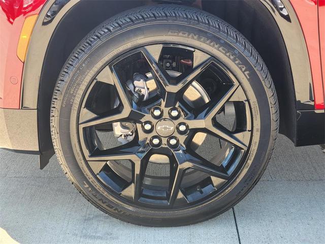 Photo of 2025 Radiant Red Tintcoat Chevrolet Traverse