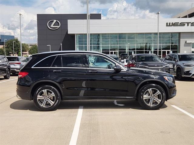 Photo of 2018 Black Mercedes-Benz GLC 300