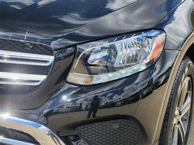 Photo of 2018 Black Mercedes-Benz GLC 300