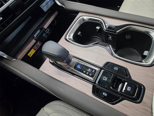 Photo of 2024 White Lexus RX 350