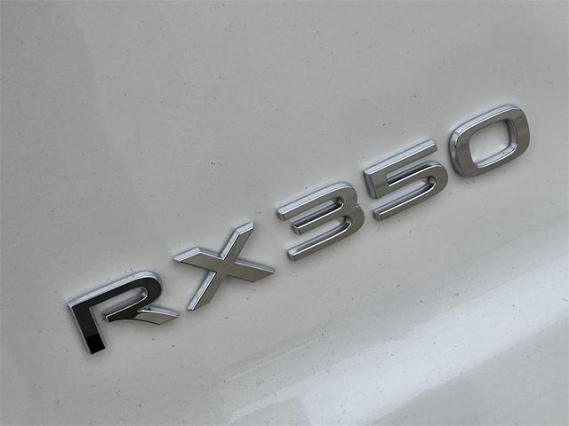 Photo of 2024 White Lexus RX 350