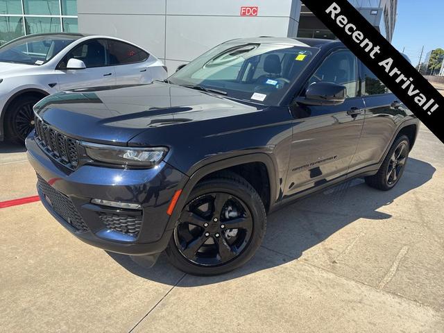 Photo of 2023 Midnight Sky Jeep Grand Cherokee