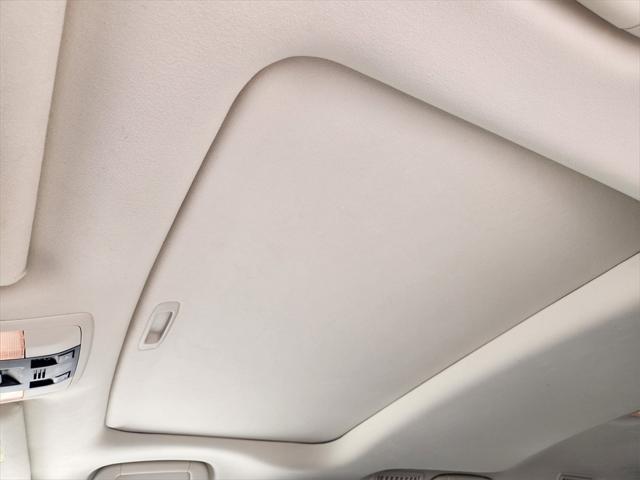 Photo of 2023 Eminent White Pearl Lexus GX 460