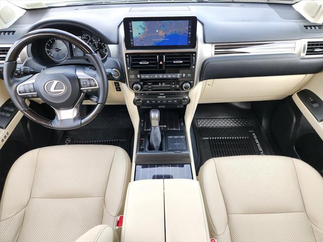 Photo of 2023 Eminent White Pearl Lexus GX 460