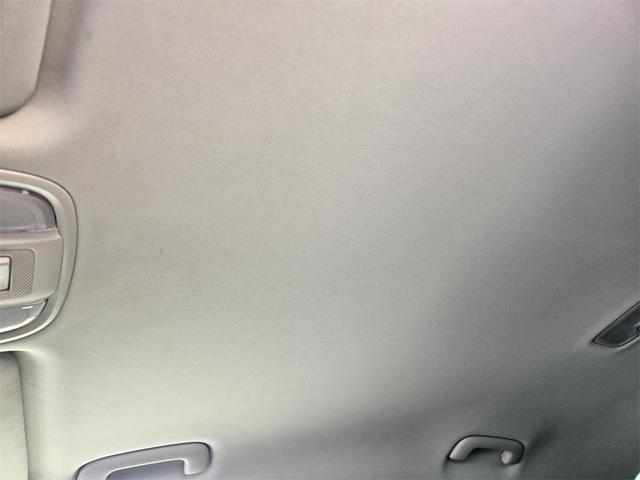 Photo of 2017 Titanium Silver Kia Optima