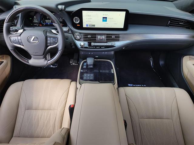 Photo of 2025 Lexus LS 500