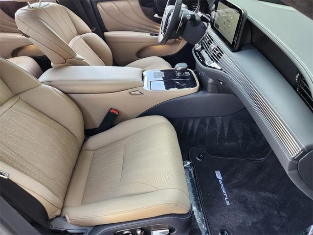 Photo of 2025 Lexus LS 500