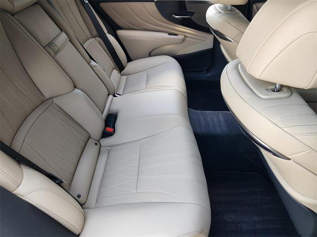 Photo of 2025 Lexus LS 500