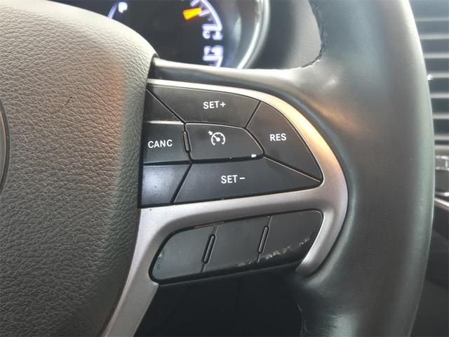 Photo of 2020 Velvet Red Pearlcoat Jeep Grand Cherokee
