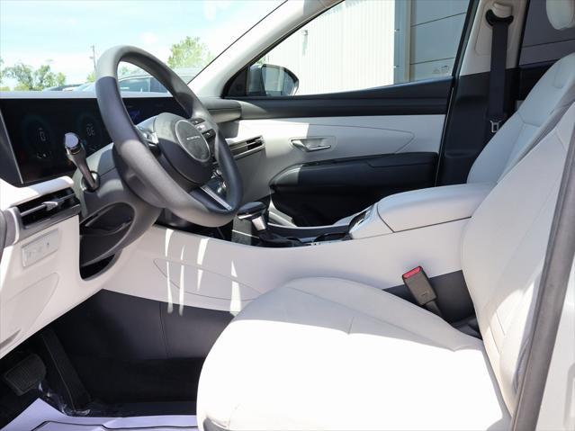 Photo of 2025 Shimmering Silver Hyundai TUCSON