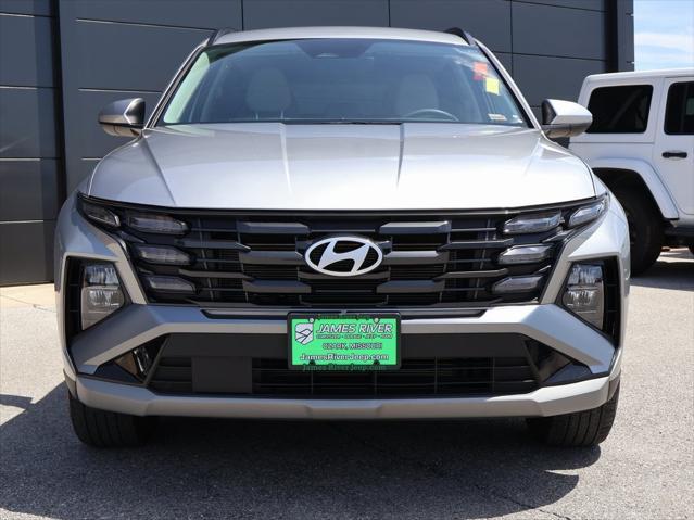 Photo of 2025 Shimmering Silver Hyundai TUCSON