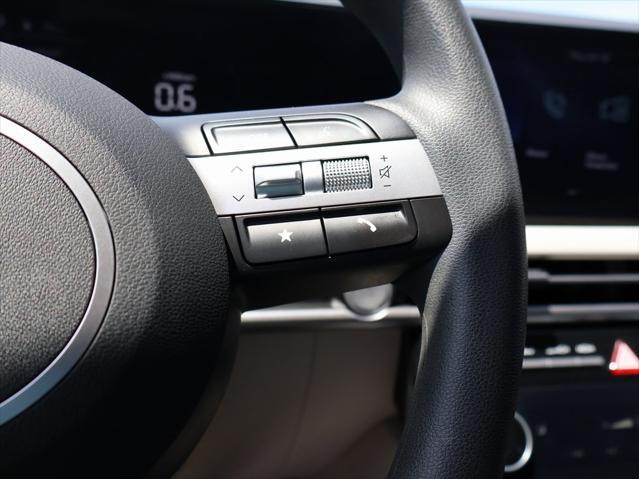 Photo of 2025 Shimmering Silver Hyundai TUCSON