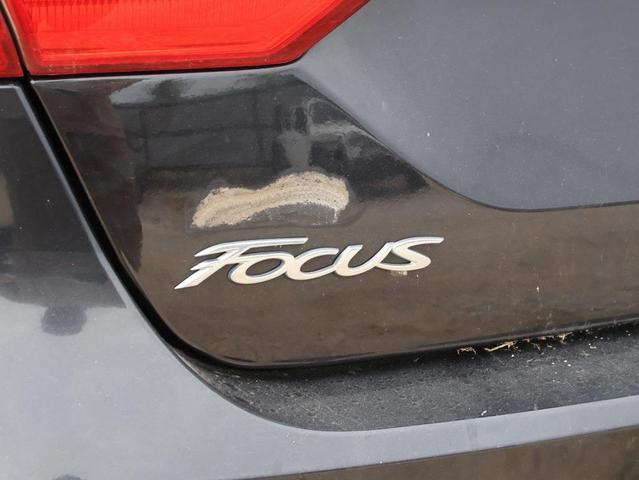 Photo of 2012 Ingot Silver Metallic Ford Focus