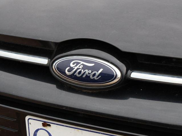 Photo of 2012 Ingot Silver Metallic Ford Focus