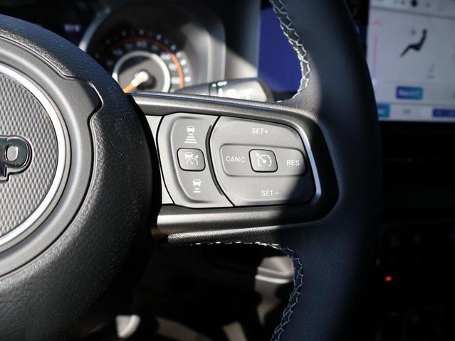 Photo of 2025 Anvil Clearcoat Jeep Gladiator